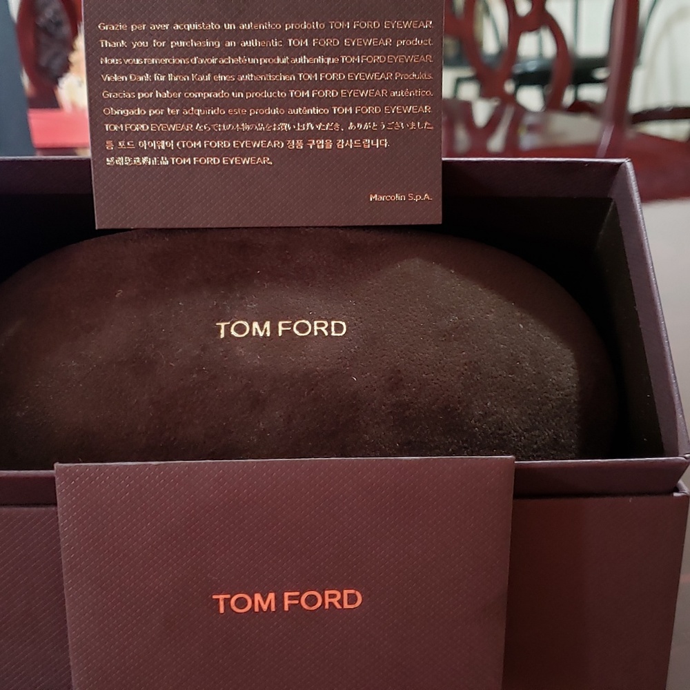 Tom Ford Unisex Sunglasses Pink Gradient Lens Gold - Picture 5 of 5